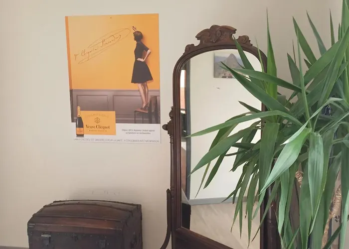 Apartment Le Grenier A Sel, Chaleureux 2 Chambres-centre-gare *